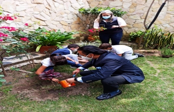 On the occasion of the Earth Day as part of AKAM, a tree planting activity was organized in the Embassy. Participation included students of Colegio Santiago de Leon de Caracas, H.E. Yelitze Santaella, Venezuelan Minister of Education and Embassy officials led by Amb. Abhishek Singh